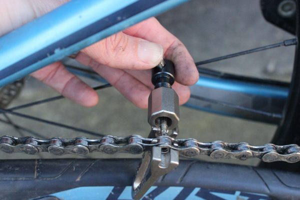 bike chain tool - reinsert an existing pin